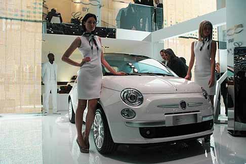 Fiat - Fiat 500 by Gucci come testimonial Natasha Poly 